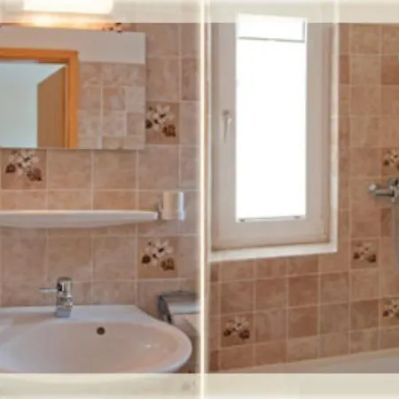 Heckenrose4-eg-mitte *